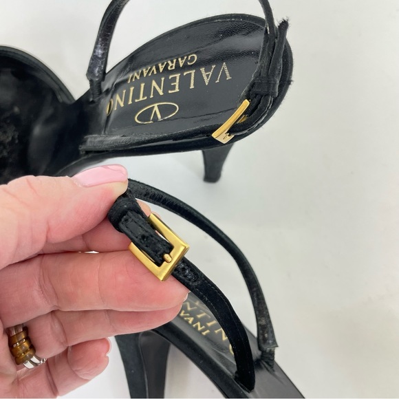 Valentino Garavani Beaded Satin Heels 39/9 - Picture 12 of 15